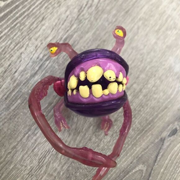 Vintage 1997 Extreme Ghostbusters Mouth Critter Figure Trendmasters Purple Ghost - Picture 4 of 7